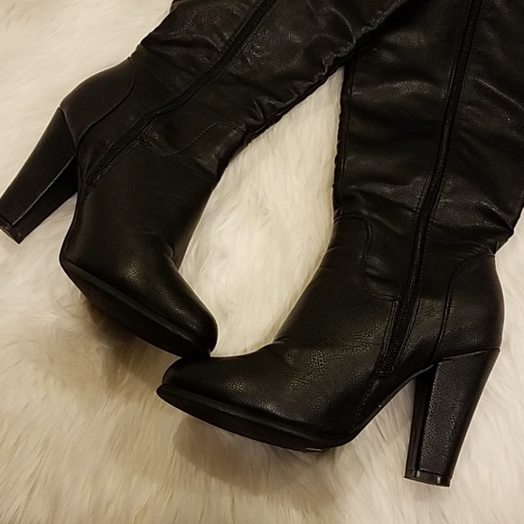 **SOLD**Torrid Knee High Black Boots Sz 8 - Picture 4 of 8